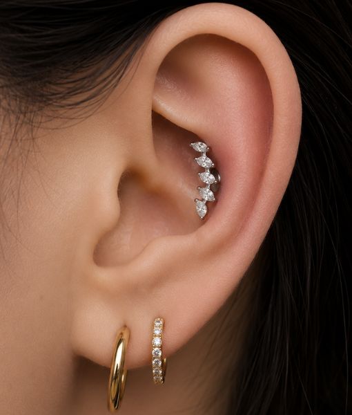 Titanium Leaf Cascade Labret